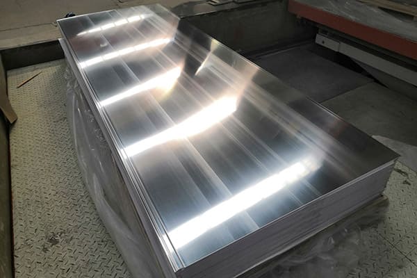 Oil stained aluminum plate