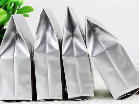 Rouleau de papier d'aluminium enduit de PE pour l'emballage alimentaire