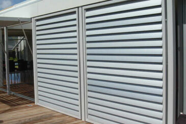 Bandes d'aluminium et feuilles pour les volets